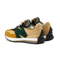 New Balance Sneakers Brown