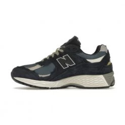 New Balance 2002R Low-Top Sneakers Blue