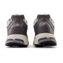 New Balance M2002RHP Castlerock ; Gold Metalic-40 1/2 Gray