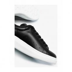 Alexander McQueen Oversized Sneakers Black -herresko-sneakers Salg unnamed file 245