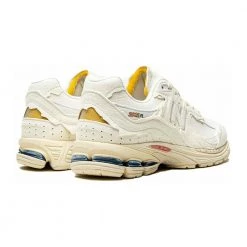 New Balance 2002R Protection Pack Sneakers White