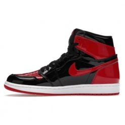 Jordan 1 RETRO HIGH PATENT BRED Red -herresko-sneakers Salg unnamed file 2589