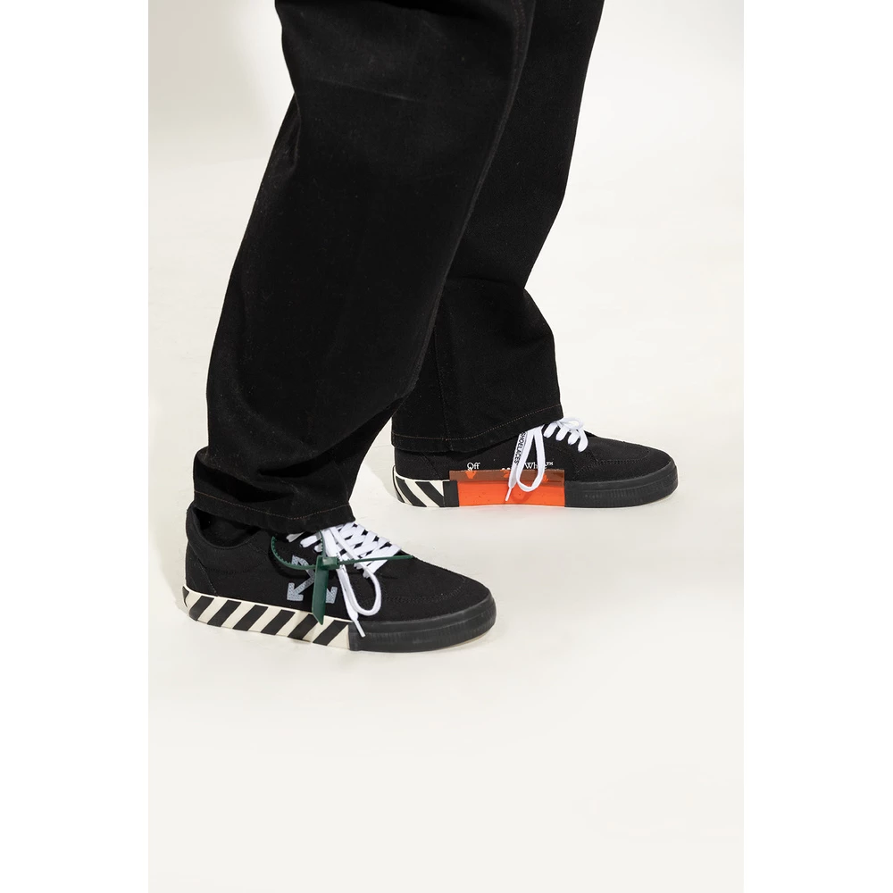 Off White Low Vulcanized Sneakers Black 3 Off White Low Vulcanized Sneakers Black